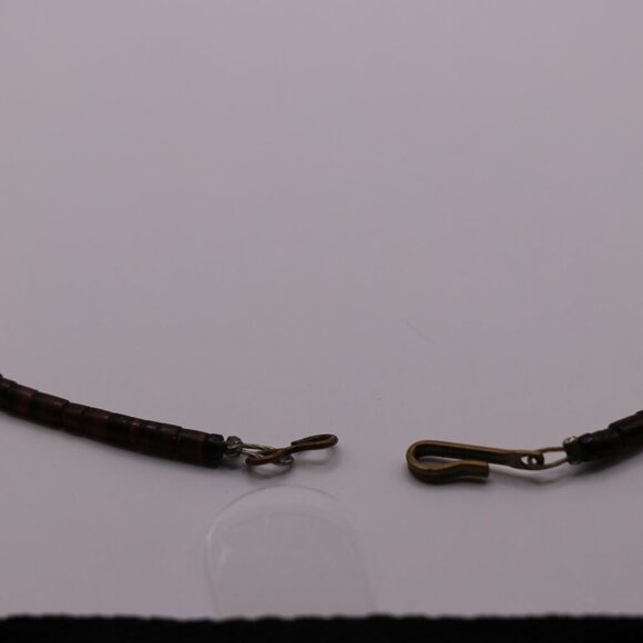 Men's Vintage 16" Choker Style Hawaiian Heishi Graduated Puka Shell Necklace - Picture 4 of 4